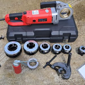 Máy Làm Ren Ống Cầm Tay Unifast SD50 – Ren 1/2"–2" (Ø21–60mm), 2300W, 24rpm